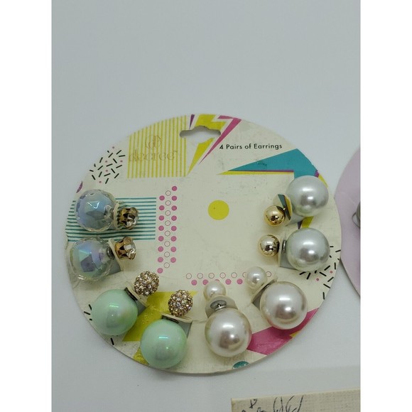 Lot of Womens Pierced Earrings 12 Pair of Carded Earrings Mudd - Picture 2 of 6